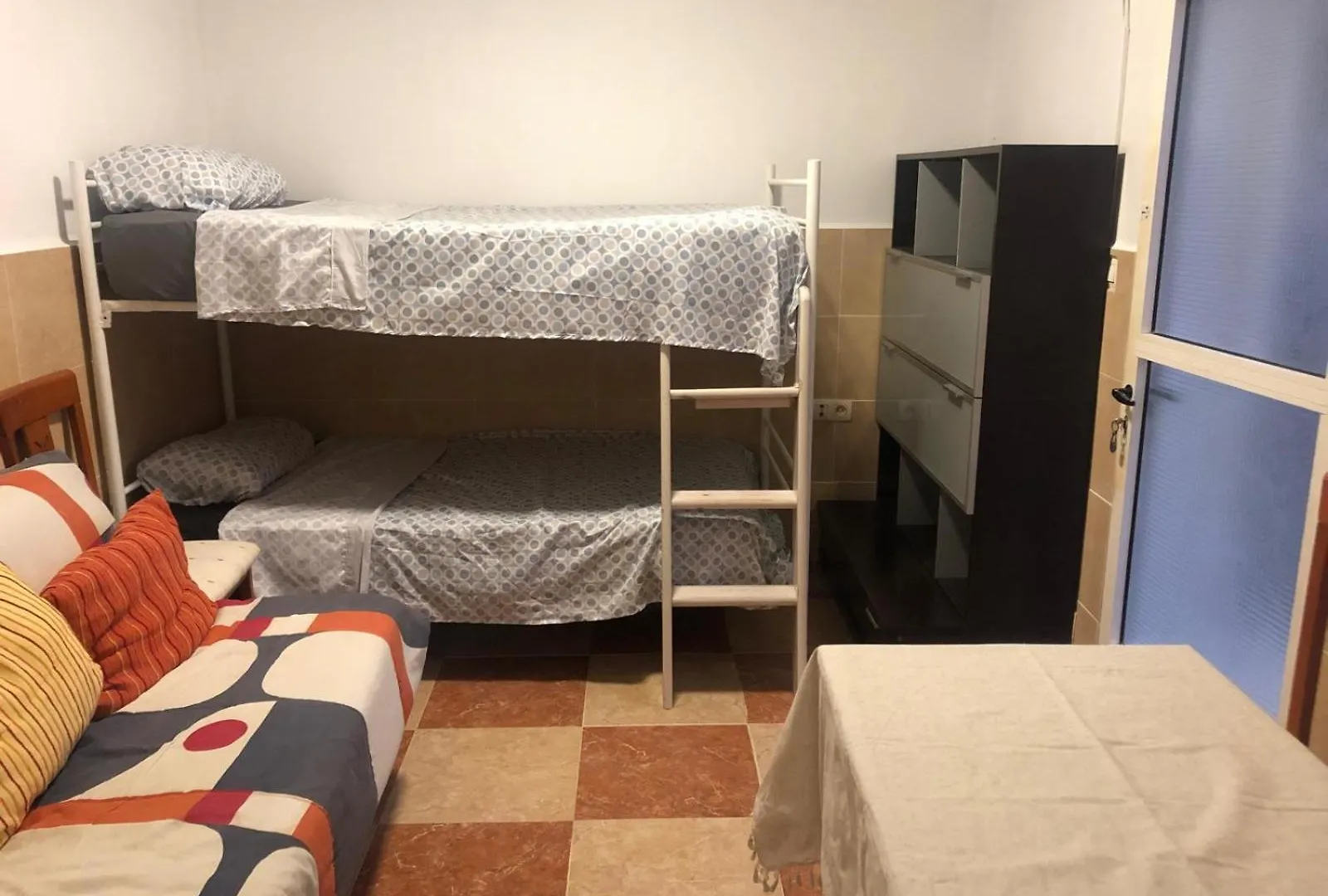 Estudio Amueblado En El Ejido España